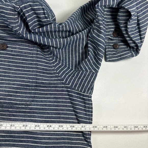 Duluth Trading Co Men's Blue Striped Shirt - Picture 4 of 6